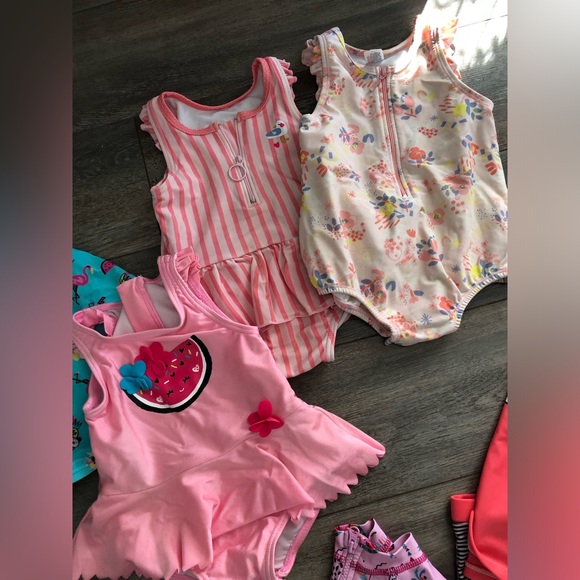 Lot 11x maillots de bain bb fille Souris-mini et autres 12/18 mois et + - Picture 4 of 7